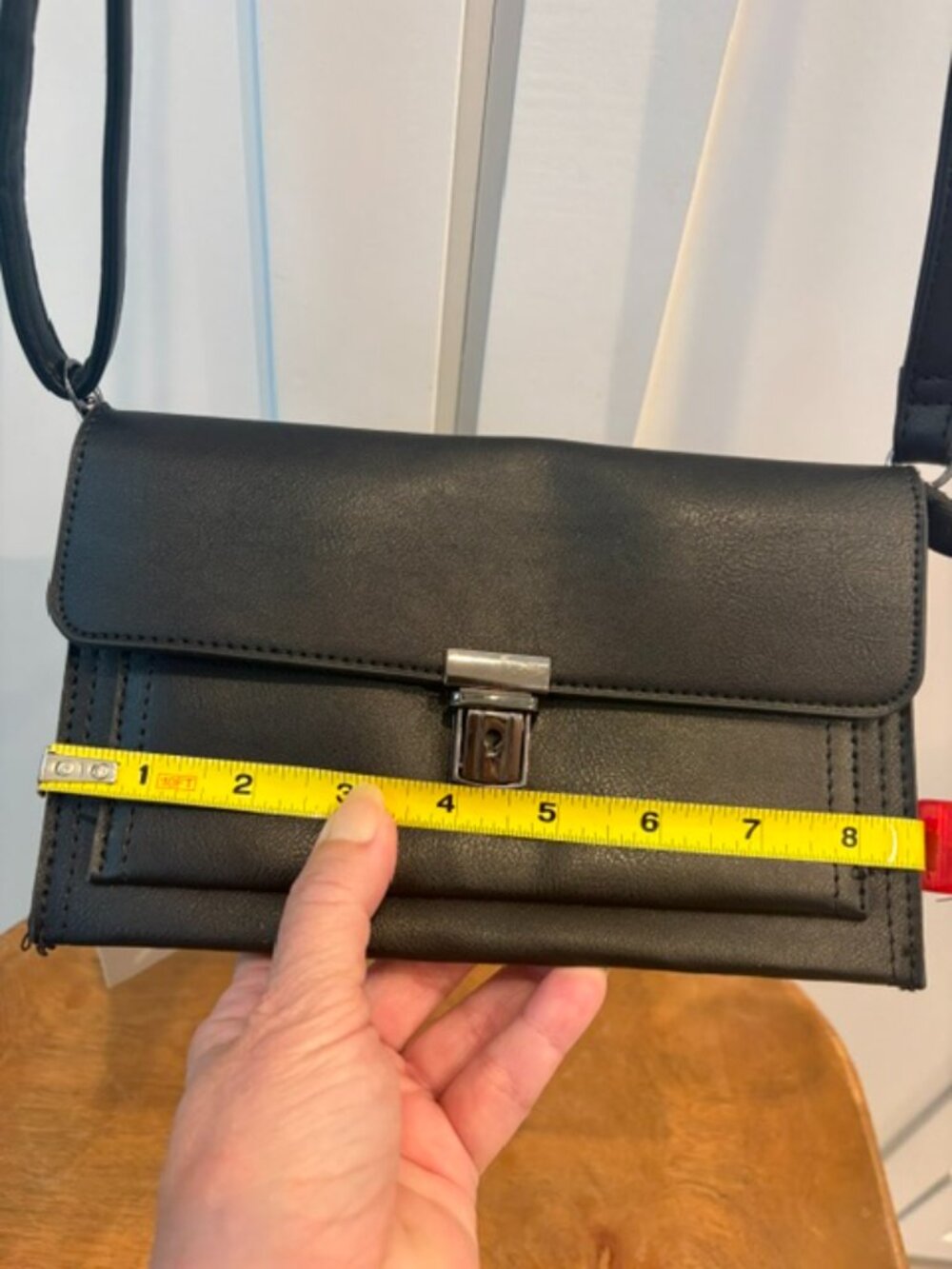 Isabelle Los Angeles crossbody/wristlet NWT - Picture 8 of 10